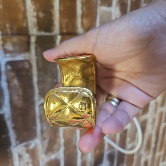 Chanel Gold Cuff Bracelet Matelasse circa 1970 - Picture 3 of 8